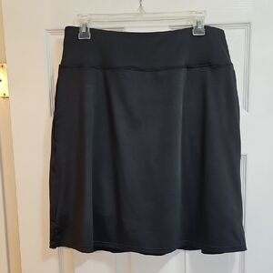 Chic Charcoal Midi Skort L